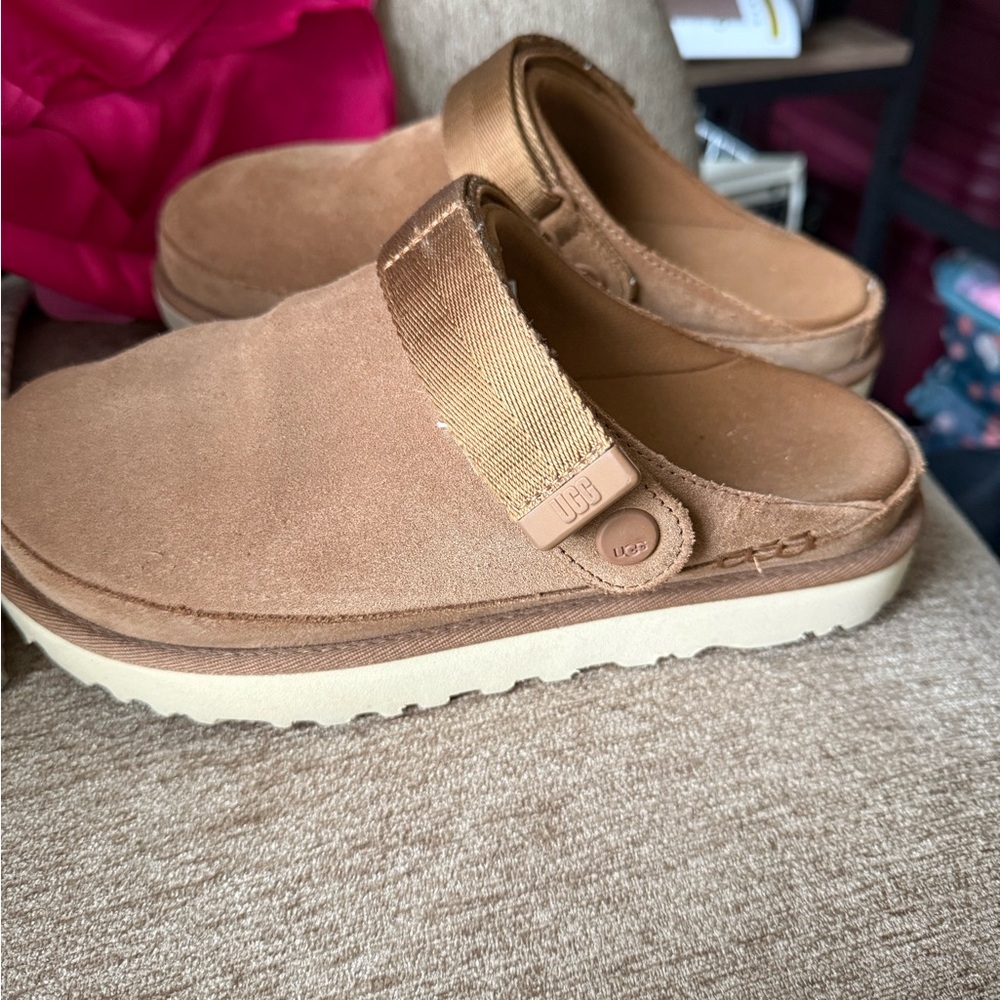UGG goldenstar clog